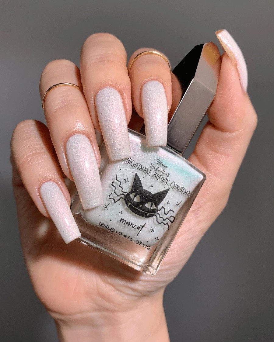 Nail Lacquer mooncat | What A Brilliant Nose